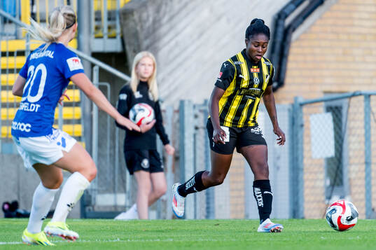 Häckens Monica Jusu Bah och Trelleborgs Lova Sternfeldt