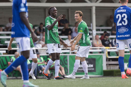 Brages Ieltsin Jeronimo Semedo Camoes jublar