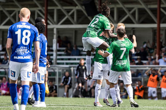 Brages spelarna jublar