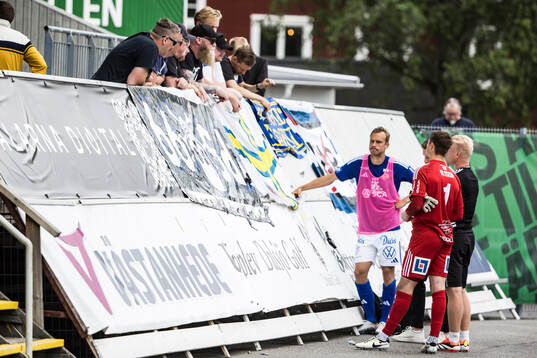 GIF Sundsvalls Pontus Engblom och målvakt Jonas Olsson och