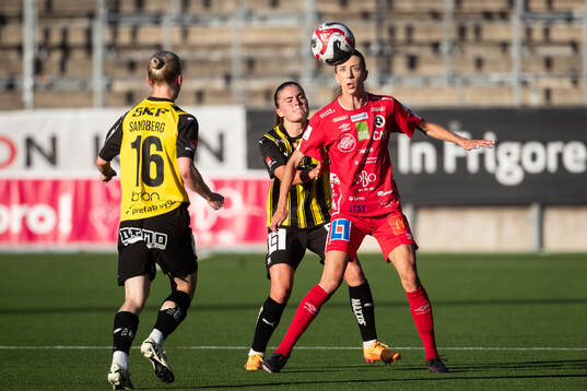 Häckens Hanna Wijk och KIF Örebros Wilma Öhman