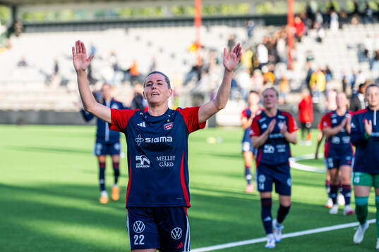 FC Rosengårds Olivia Schough jublar efter slutsignalen