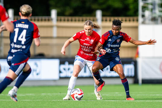FC Rosengårds Halimatu Ibrahim Ayinde och Trelleborgs