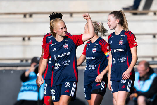 FC Rosengårds Sofie Bruun Bredgaard jublar