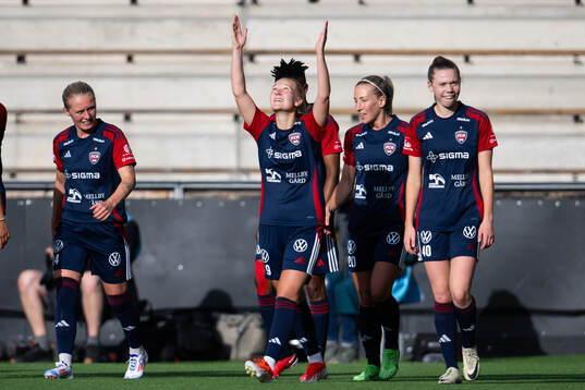 FC Rosengårds Sofie Bruun Bredgaard jublar
