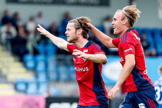Östers Daniel Ljung jublar efter 0-1
