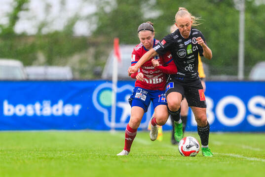 Vittsjös Heidi Kollanen och KIF Örebros Molly Johansson