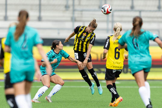 Kristianstads Tabitha Michelle Tindell och Häckens Aivi