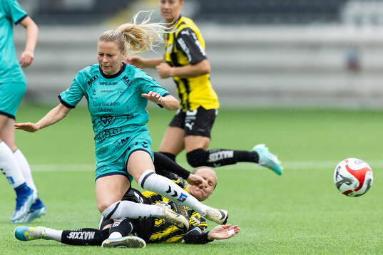 Häckens Filippa Curmark och Kristianstads Emmi Alanen