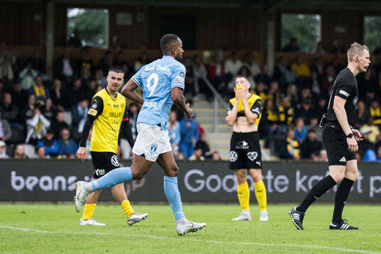 Malmö FFs Isaac Kiese Thelin efter 2-1