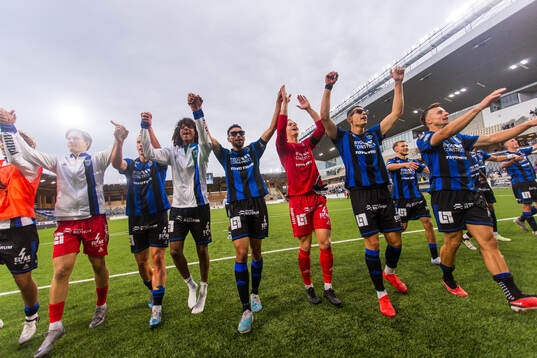 Sirius spelare jublar