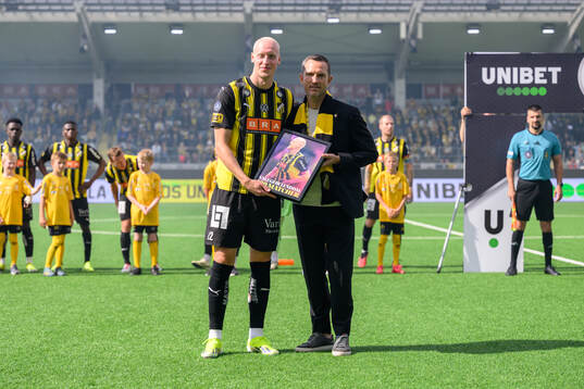 Häckens Valgeir Lunddal hyllas för 100 matcher av