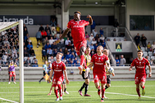 Elfsborgs Terry Yegbe jublar efter 2-2