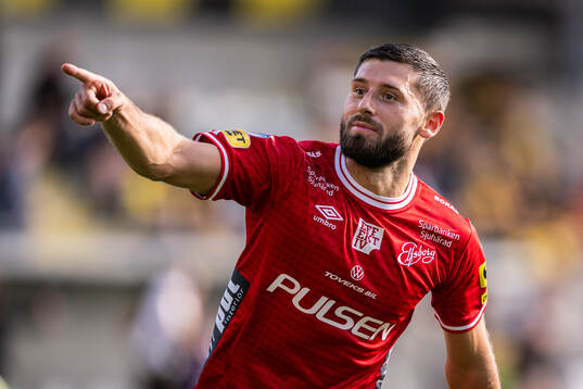Elfsborgs Arber Zeneli jublar efter 3-5