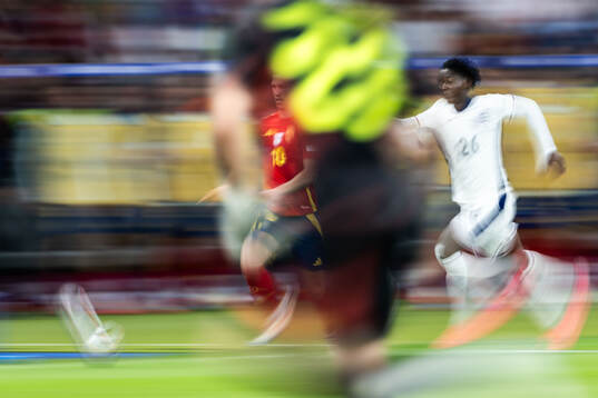 Daniel Olmo of Spain and Kobbie Mainoo of England