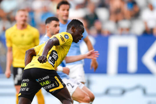 Timothy Noor Ouma of Elfsborg score the 0-1 goal