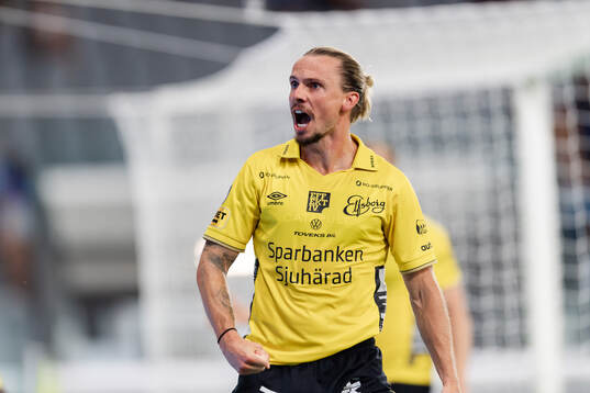 Niklas Hult of Elfsborg celebrates