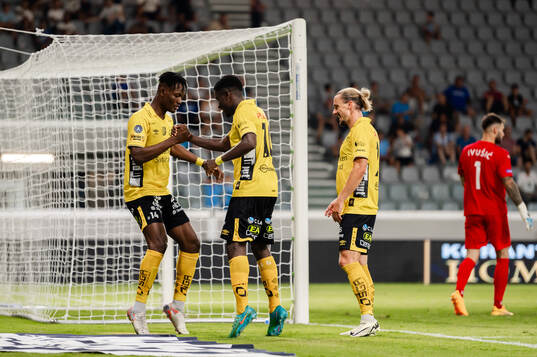 Michael Baidoo and Jalal Abdullai  of Elfsborg celebrate