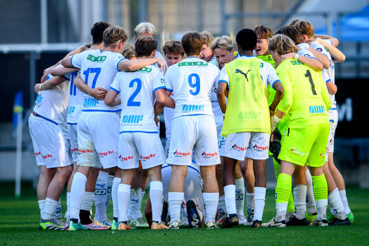  Lillehammers spelare jublar efter B18 finalen mellan Jusball FC och NFK Lillehammer