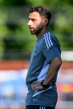Skövde AIKs tränare Charbel Abraham 