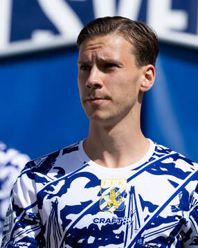 IFK Göteborgs Lucas Kåhed innan fotbollsmatchen i Allsvenskan mellan IFK Göteborg och Västerås den 21 juli 2024 i Göteborg. 