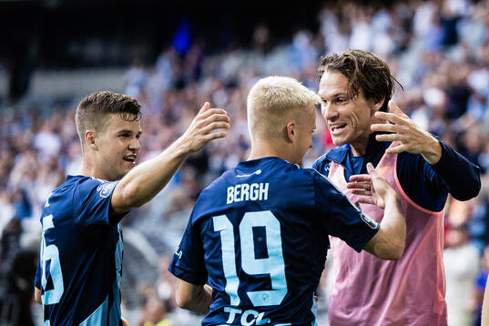 Samuel Dahl, Viktor Bergh and Albin Ekdal of Djurgården celebrates after the 3-0 goal by Deniz Hümmet