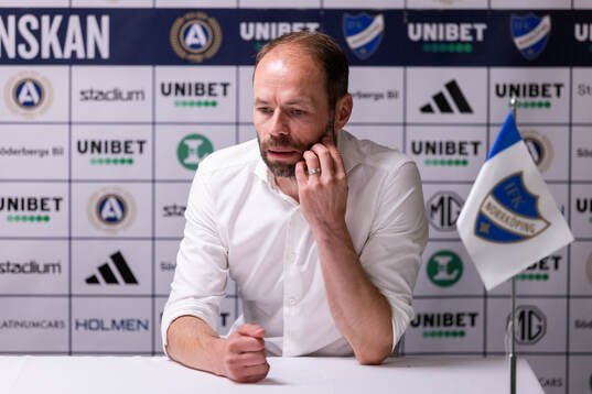 IFK Norrköpings tränare Andreas Alm på presskonferensen