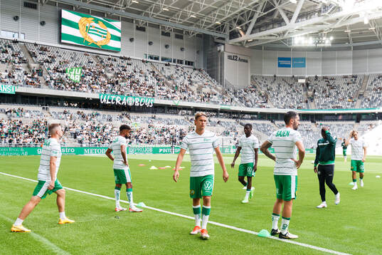 Hammarbys spelare värmer upp