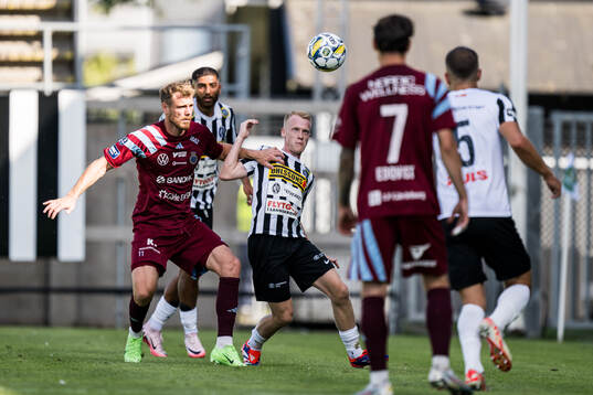 Gefles Leo Englund och Landskronas David Edvardsson
