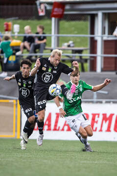 Örebros Elias Barsoum och Sebastian Crona och Brages Johan