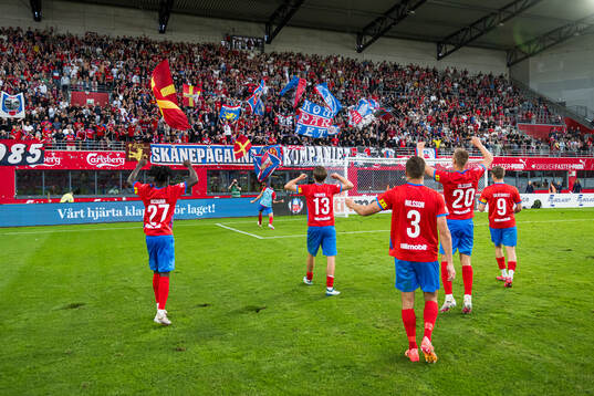 Helsingborgs spelare jublar