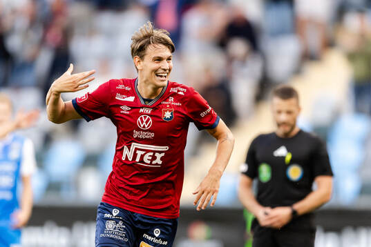 Örgrytes Noah Christoffersson jublar