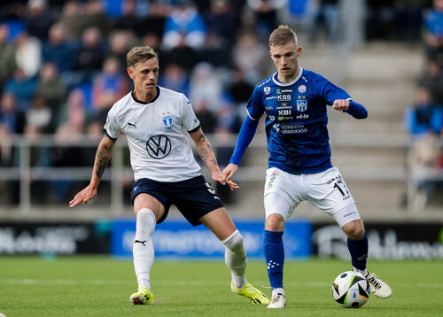 Søren Rieks of Malmö FF and Joannes Danielsen of Klaksvik