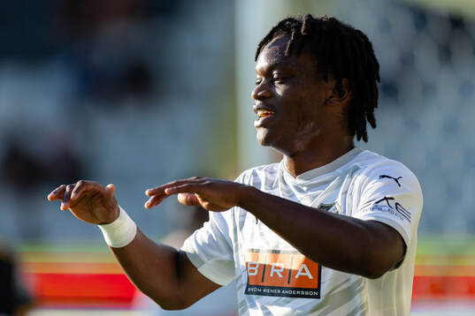 Jeremy Agbonifo of Häcken celebrates after scoring 1-0