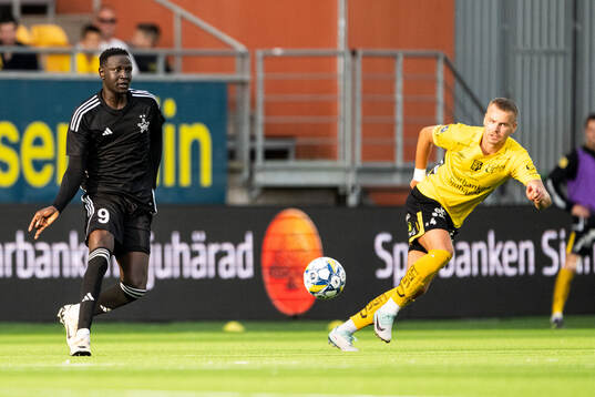 Ajak Riak of Sheriff Tiraspol and Gustav Henriksson of