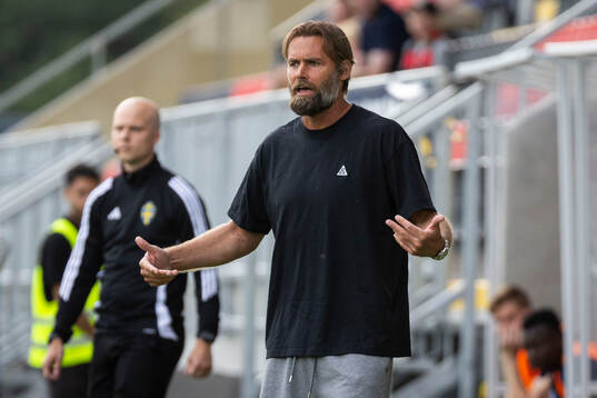 Brommapojkarnas tränare Olof Mellberg