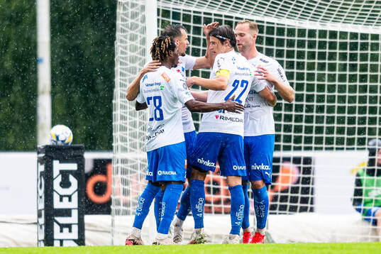 Värnamos Simon Thern jublar