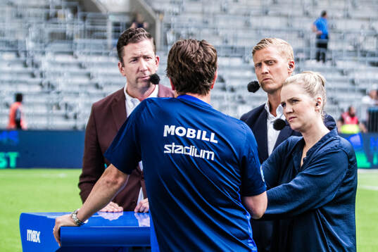 Max programledare Jonas Dahlquist, expert Pär Hansson och