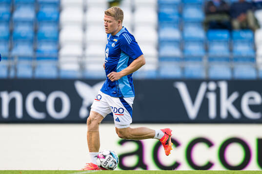 Kristian Eriksen of Molde warms up