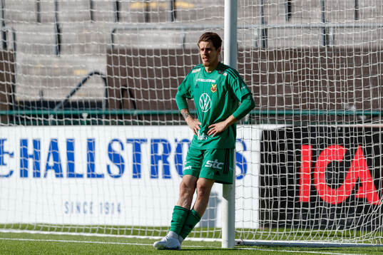 Östersunds målvakt Adam Benediktsson