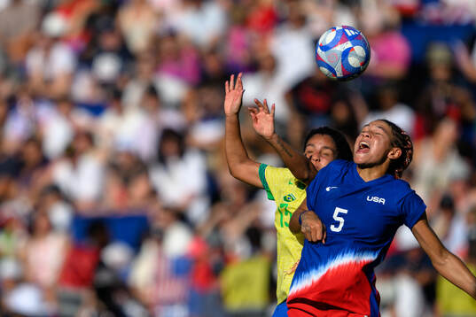 Yasmim of Brazil and Trinity Rodman of USA in the women’s