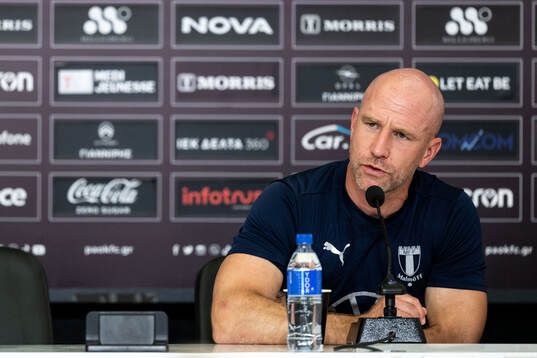 Head coach Henrik Rydström