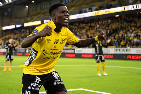 Michael Baidoo of Elfsborg celebrates