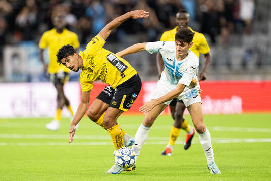 Ahmed Qasem of Elfsborg and Veldin Hodža of Rijeka