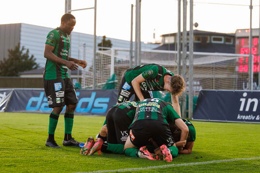 Varbergs spelare jublar