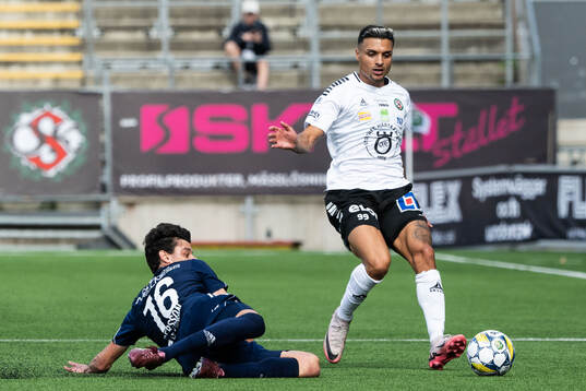 Gefles Kevin Persson och Örebros Ahmed Yasin