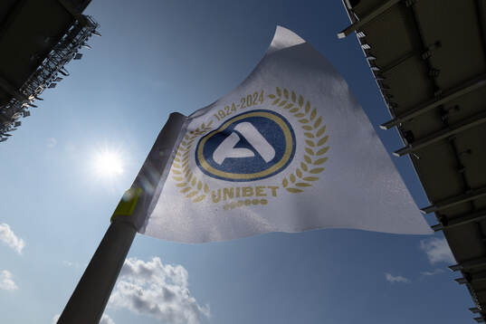 En hörnflagga inne på Gamla Ullevi innan fotbollsmatchen i Allsvenskan mellan IFK Göteborg och Sirius den 17 augusti 2024 i Göteborg. 