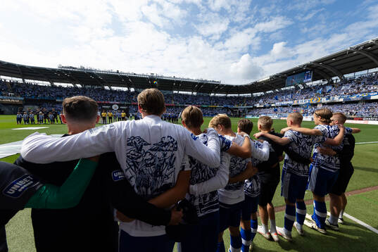 IFK Göteborgs spelare och ledare samlade innan