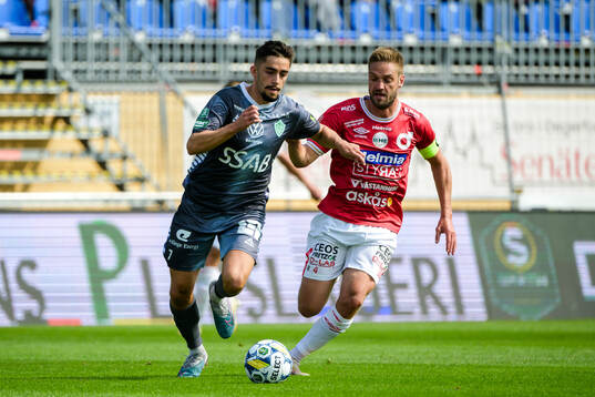 Brages Emil Tot Wikström och Degerfors Johan Mårtensson