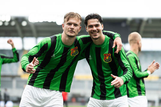 GAIS Alexander Ahl Holmström och William Milovanovic jublar